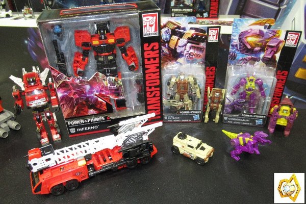 First Look At Power Of The Primes Inferno, Outback, And Cindersaur In Package  (5 of 5)